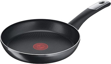 Tefal C38804 Hard Titanium Essential Sartén de 24 cm, revestimiento antiadherente con partículas de titanio, indicador de temperatura de señal térmica, apta para lavavajillas, fabricada en Francia,